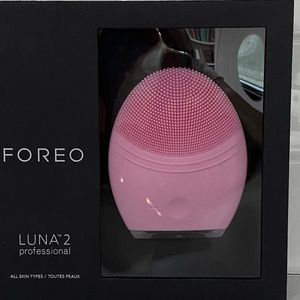 FOREO Luna 2 Professional Face Exfoliator